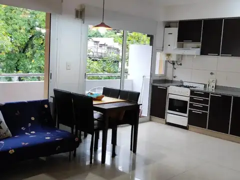 Agüero 800, Piso 2