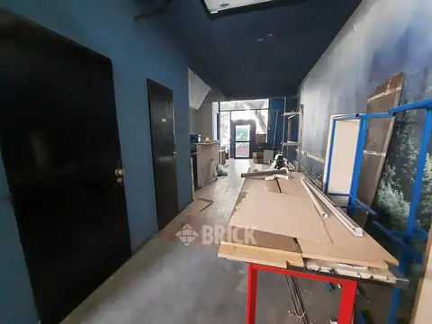 (EN BLOCK) LOCAL A LA CALLE Y 3 OFICINAS EN CESPEDES AL 3000 - GARAGE P/2 AUTOS GRAN TZA JARDIN