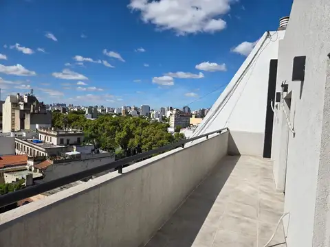 Venta - 3 Ambientes con balcón - A estrenar - Floresta