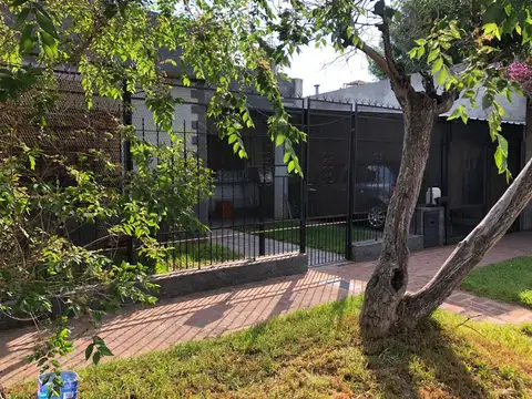 EXCELENTE PROPIEDAD CASA AMERICANA ,OPORTUNIDAD 