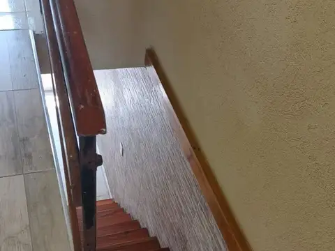 Depto Tipo Casa en Venta 24 años
