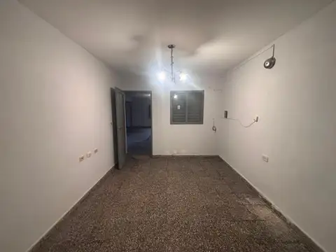 Depto Tipo Casa 4 ambientes con 2 baños