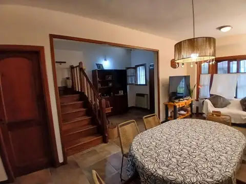 Casa 4 ambientes con 3 baños