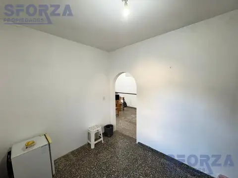 Casa 4 ambientes con 1 baño