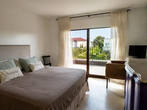 Casa en Venta al Este