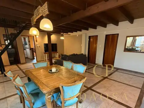 Casa 4 ambientes con 3 baños