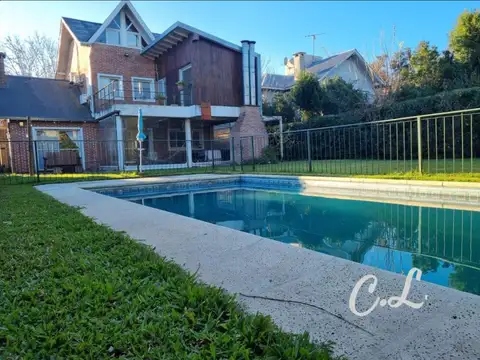 Casa en Alquiler en Benavidez, Excelente Ubicación y con Seguridad Las 24 Hs.! Alquiler Anual!