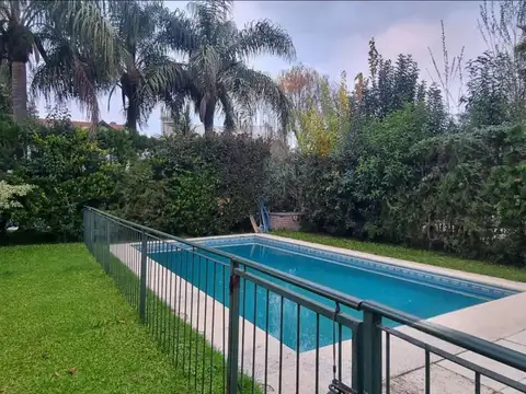 Av Benavides 2600