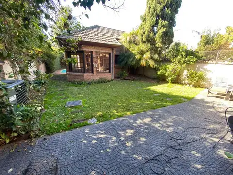 CASA EN VENTA - Castelar norte