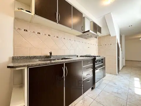 Depto Tipo Casa en Venta 13 años