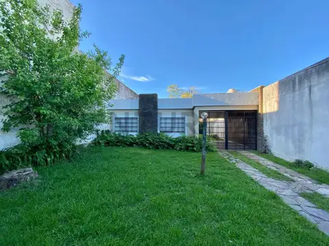 CASA EN VENTA EN BANFIELD FINANCIADA