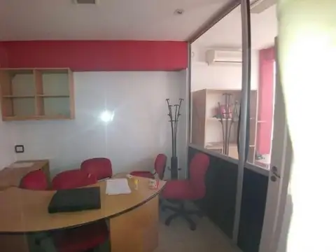 Oficina 2 ambientes con 1 baño