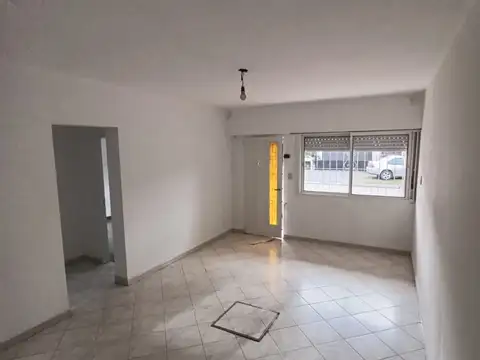 Departamento en Alquiler en San Antonio de Padua, $ 499.000