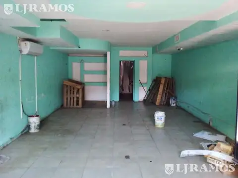 Local en Venta 30 años