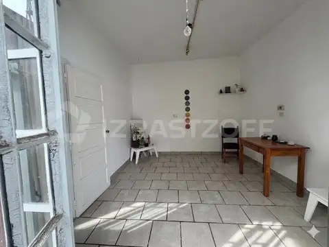 Depto Tipo Casa 3 ambientes con 2 baños