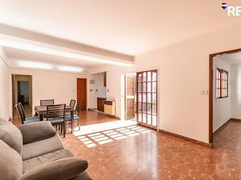 Depto Tipo Casa en Venta en Flores, USD 263.000