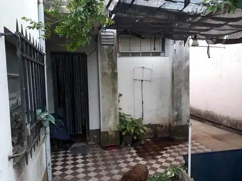 Jorge 338 - Adrogué