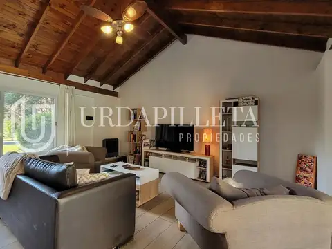 Casa 4 ambientes con 3 baños
