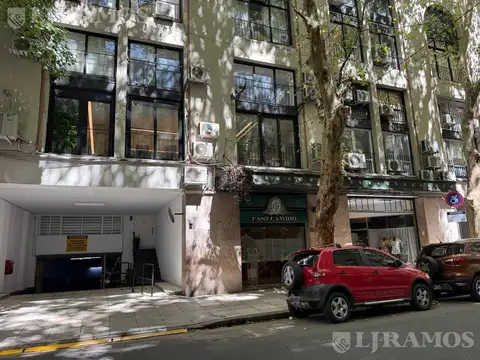Oficina en Venta en Recoleta