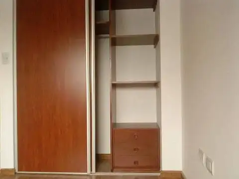 Depto Tipo Casa 2 ambientes con 1 baño