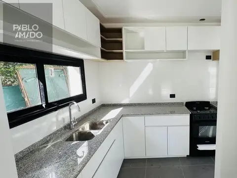 Casa 5 ambientes con 2 baños
