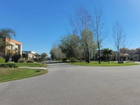 Terreno en Venta en Los Troncos, USD 180.000