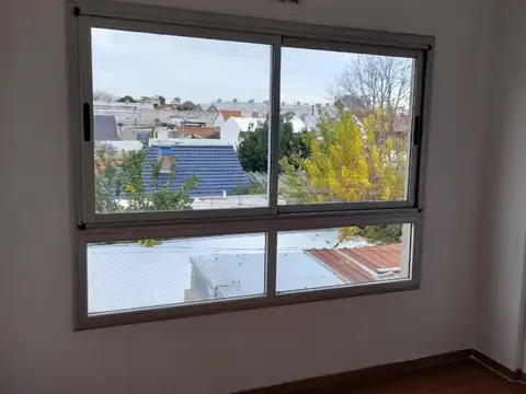 Mendez 200, Piso 2°