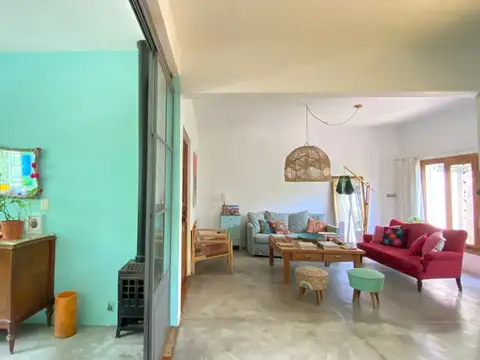 Casa 5 ambientes con 1 baño