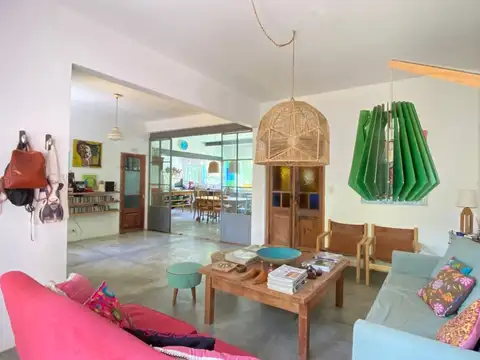 Sáenz Valiente 2600