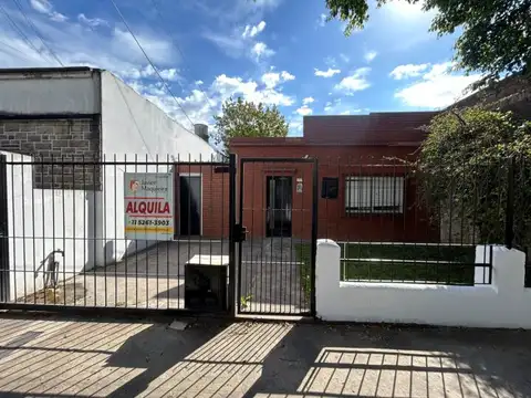 ALQUILER/VIVIENDA/PROF/COMERCIAL/3 AMB.JARDÍN/COCHERA-SAN MIGUEL