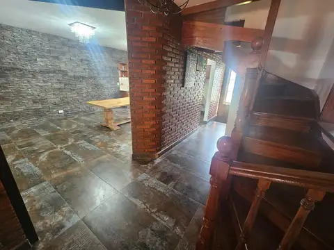 Casa en  2n Plantas Con Gran Fondo Libre