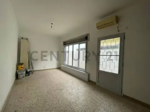 Estrada 1400, Piso 0