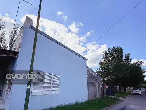 Av. Luis Fanti  al 1402