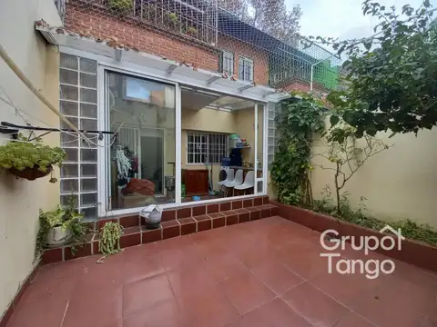 Venta Ph dos ambientes Vila del Parque Apto Credito Patio