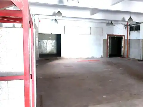 Galpon en Alquiler 10  mts Frente