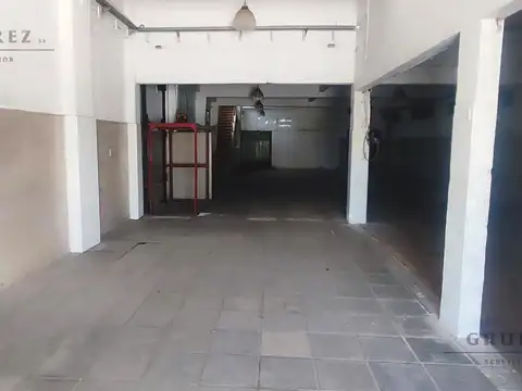 Hipolito Yrigoyen  al 23600