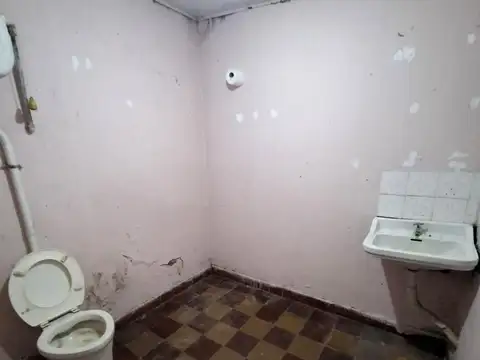 OPORTUNIDAD DEPOSITO 58 M2 CON /TRIFASICA