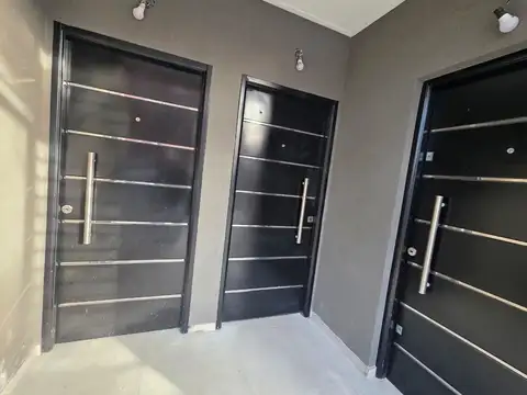Depto Tipo Casa 4 ambientes con 2 baños