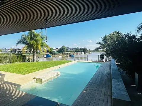 Casa en Venta en San Isidro Labrador 4 dormitorios, Villanueva 100