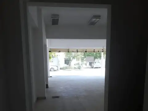 Local en Alquiler en Neuquen, $ 3.000.000