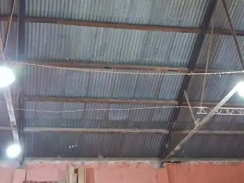 Galpon en Venta 40  mts Frente