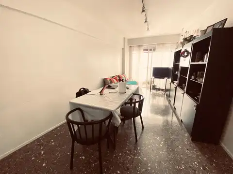 Martin Garcia 600, Piso 2