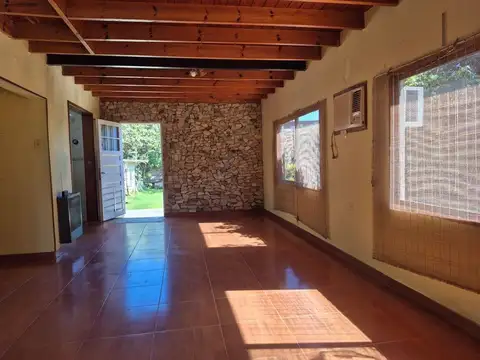 VENTA CASA EN BLOCK L. DE ZAMORA. APTA 2 FAMILIAS