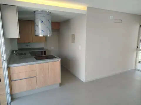Departamento en Alquiler en Godoy Cruz, $ 700.000