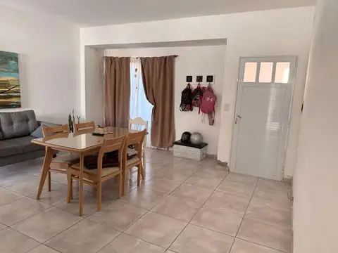 Depto Tipo Casa en Venta de 3 ambientes