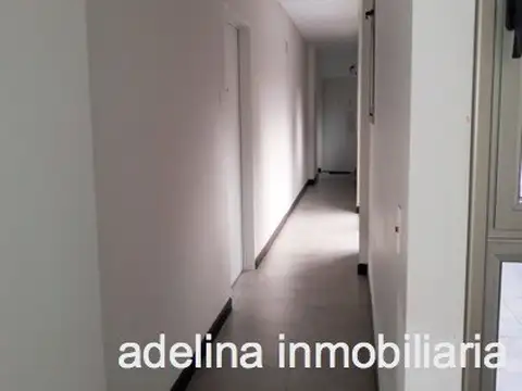 San Lorenzo 100, Piso 1