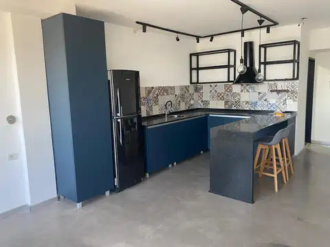 Departamento en Alquiler en Colegiales, $ 800.000