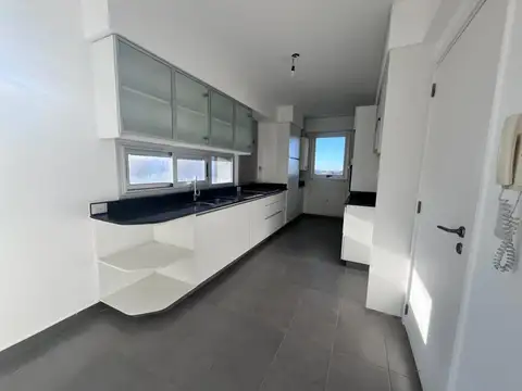 Departamento en Venta con 2 cocheras