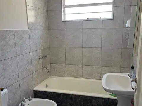 Depto Tipo Casa en Alquiler 40 años