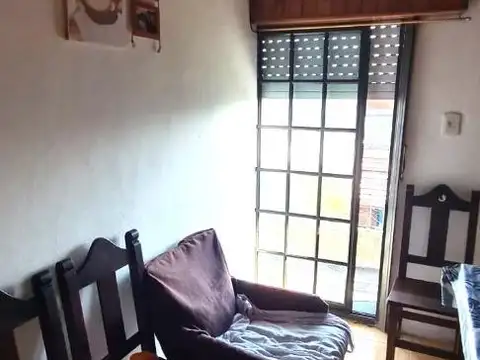 Depto Tipo Casa 3 ambientes con 1 baño